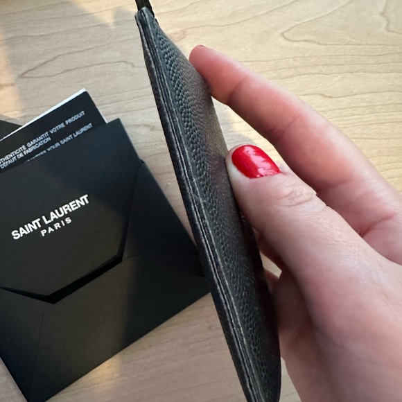 SAINT LAURENT PARIS CREDIT CARD CASE IN GRAIN DE POUDRE EMBOSSED LEATHER - Picture 7 of 9
